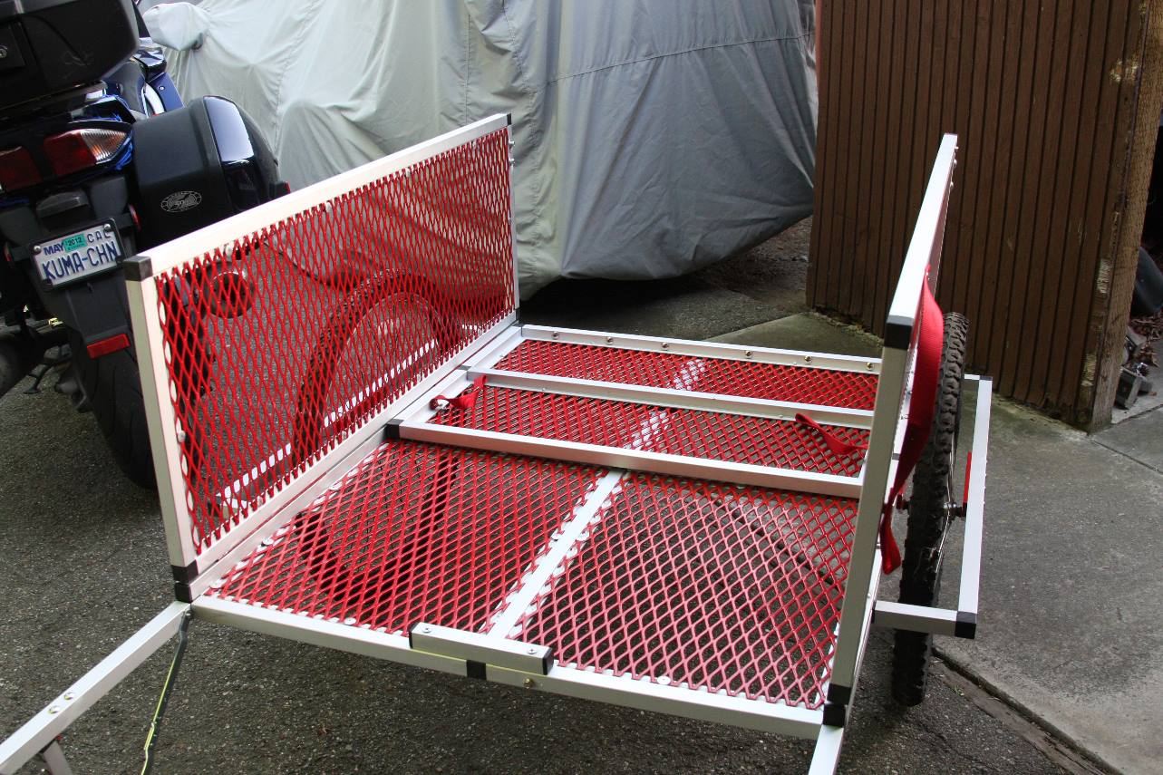 Custom trailer built using EZTube modular framing system, the global supplier of aluminum, steel, stainless steel tubing as well as composite and steel core connectors
