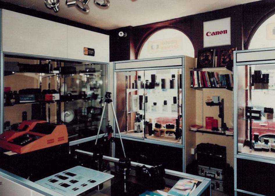 Camera store uses EZTube 6063 T5 aerospace grade aluminum extrusions and press fit fasteners connectors to build product displays, industrial supply hardware, construction equipment, and showcases